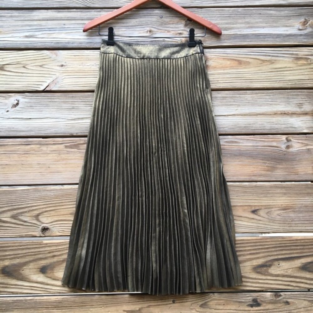 Sezane Dino Skirt in Metallic Gold ***SOLD*** - Picture 2 of 5
